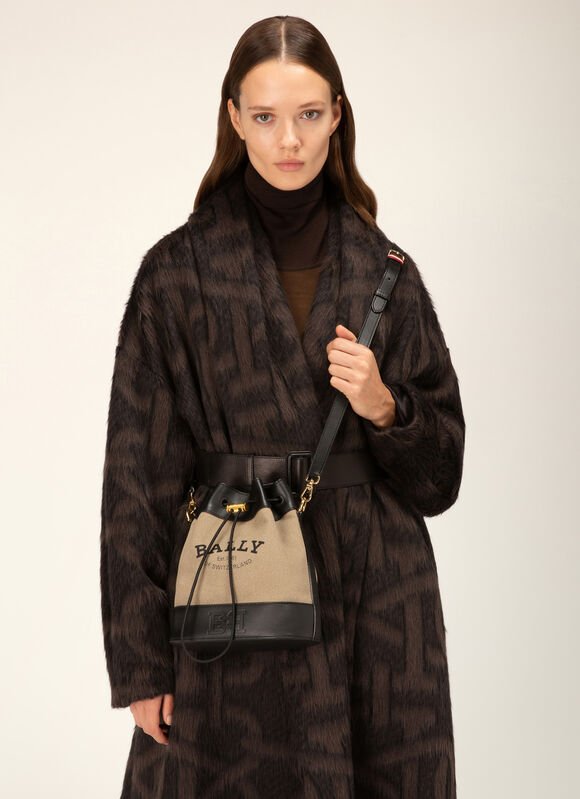 Cross_Body_Bags_CLEOH_NAW_053D